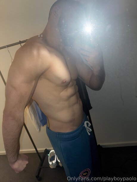 Nacktes geleaktes OnlyFans-Foto von Playboypaolo