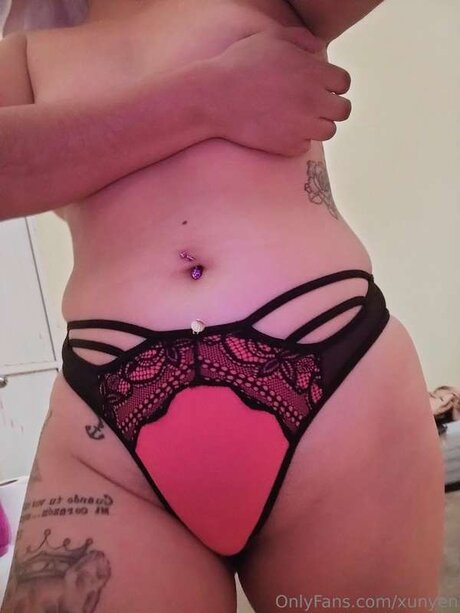 Nacktes geleaktes OnlyFans-Foto von Xunyen