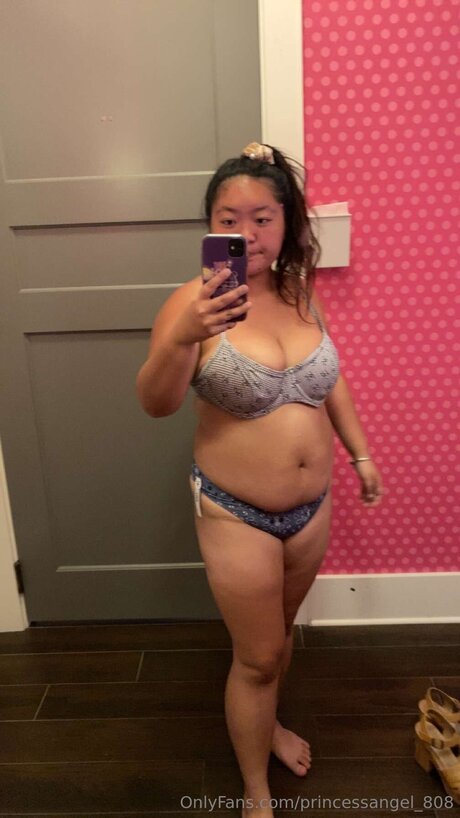 Nacktes geleaktes OnlyFans-Foto von Princessangel 808