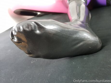 Kurolatex