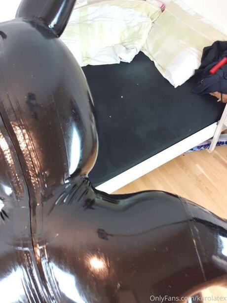 Kurolatex