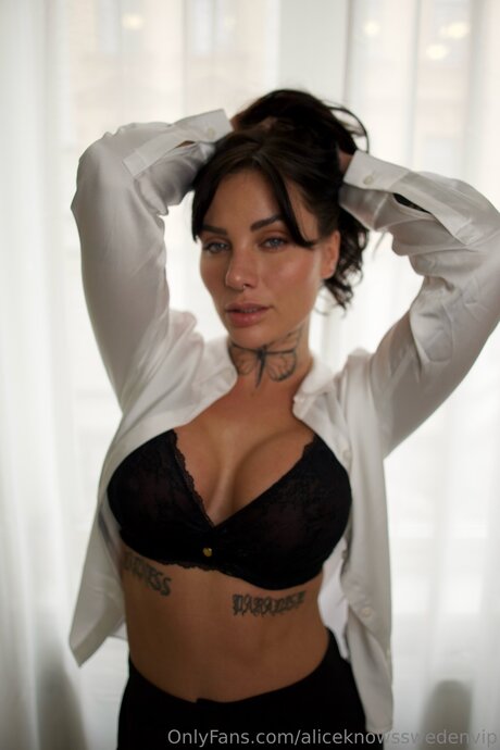 Nacktes geleaktes OnlyFans-Foto von Comewithalicevip