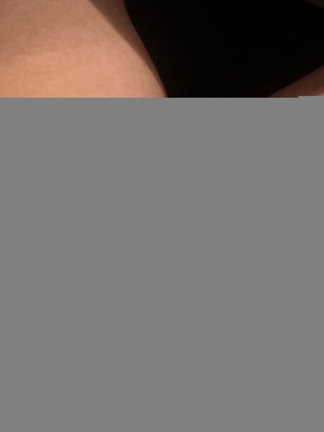 Nacktes geleaktes OnlyFans-Foto von Mommymik