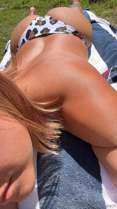Nacktes geleaktes OnlyFans-Foto von Fav Fl Peach
