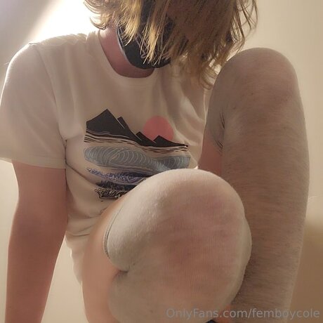 Nacktes geleaktes OnlyFans-Foto von Femboycole