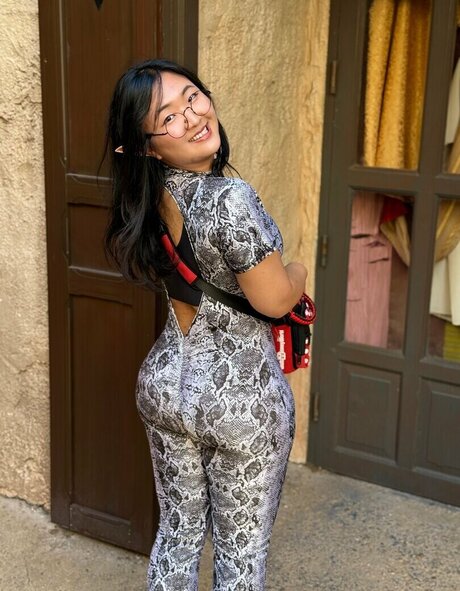 Aroomi Kim