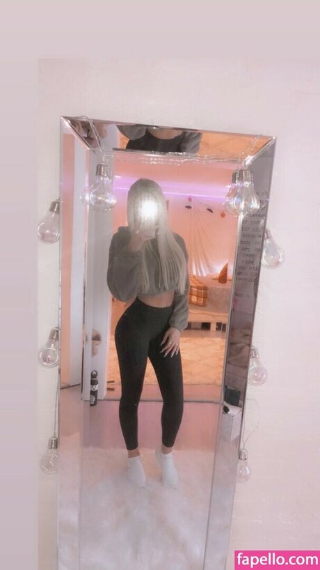 Nacktes geleaktes OnlyFans-Foto von Nikkidalessandro22