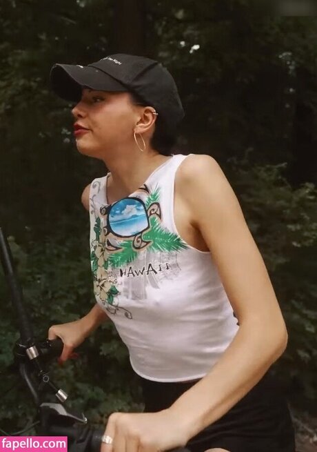 Nina Chuba