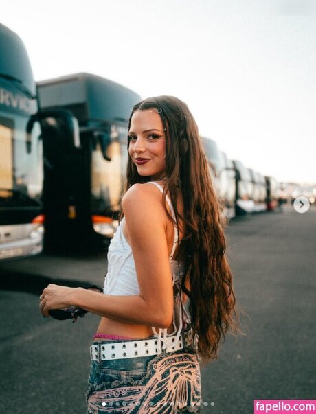 Nina Chuba