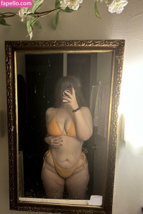 Nacktes geleaktes OnlyFans-Foto von Lilcosmicbunny