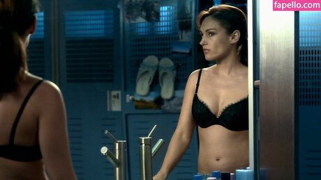 Amy Jo Johnson