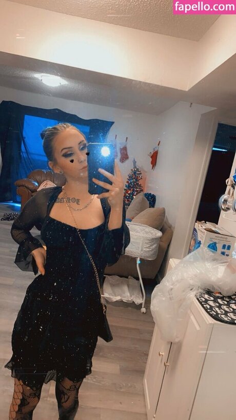 Nacktes geleaktes OnlyFans-Foto von Blueskyy21