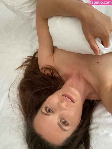 Ekaterina_naturally