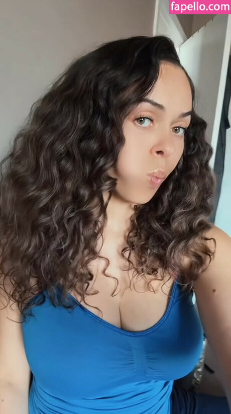 Nacktes geleaktes OnlyFans-Foto von Macbethanie