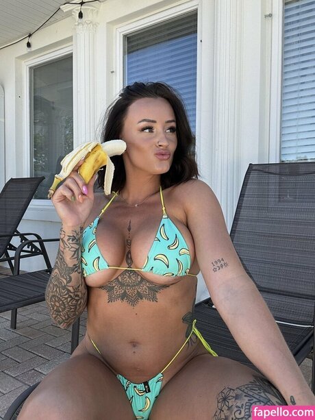 Nacktes geleaktes OnlyFans-Foto von Tattedlilbfitxoxovip