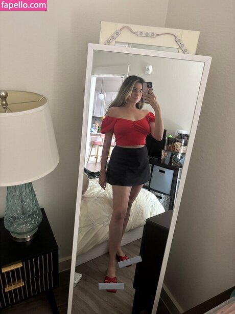 Nacktes geleaktes OnlyFans-Foto von Katnanette