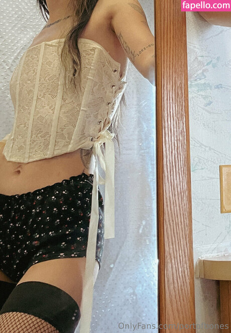 Nacktes geleaktes OnlyFans-Foto von Portofbones