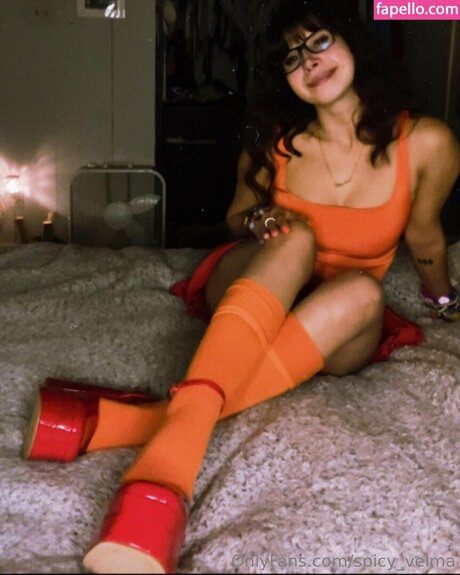 Velma & Daphne Cosplay