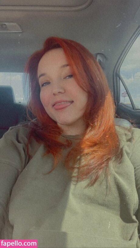 Nacktes geleaktes OnlyFans-Foto von Vicapella