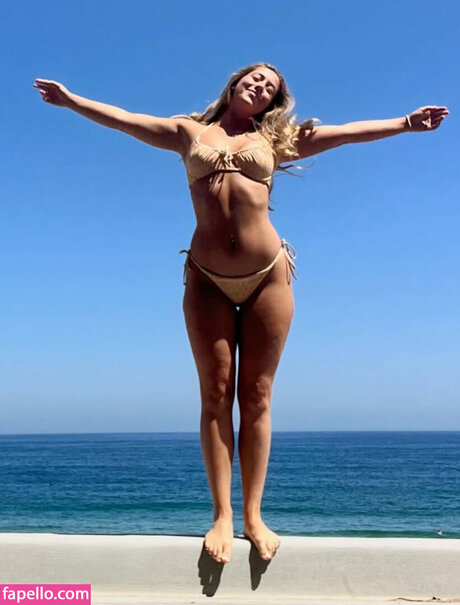 Nacktes geleaktes OnlyFans-Foto von Michelle Loring