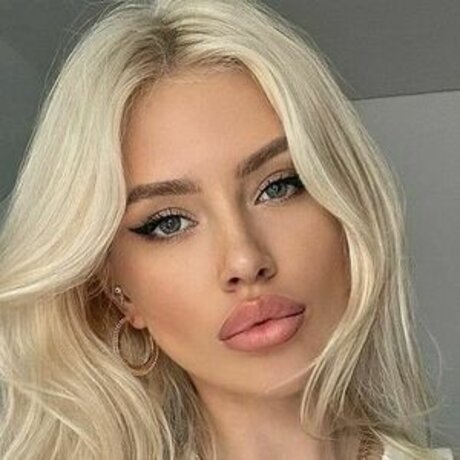 Nacktes geleaktes OnlyFans-Foto von Lilyabraun