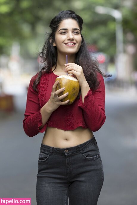 Nacktes geleaktes OnlyFans-Foto von Ruhani Sharma
