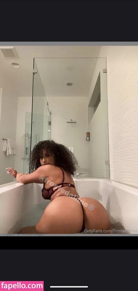 Nacktes geleaktes OnlyFans-Foto von Frosted Aliine