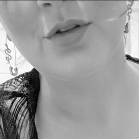 Nacktes geleaktes OnlyFans-Foto von Sophie Bonjour