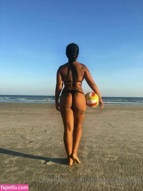 Bettina Alvarenga