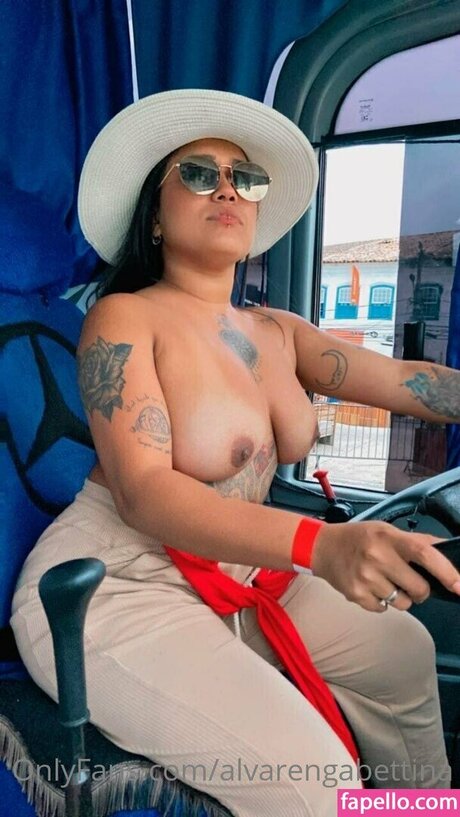 Bettina Alvarenga