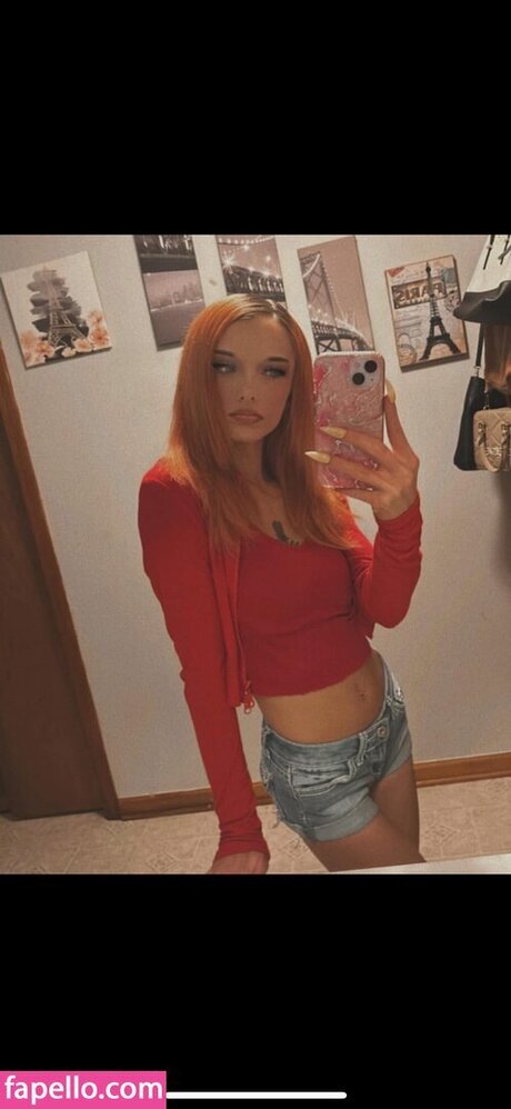 Kelly Lyn