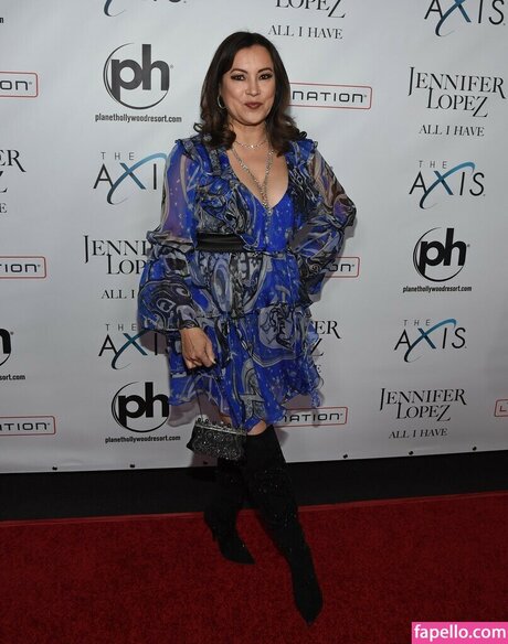 Jennifer Tilly