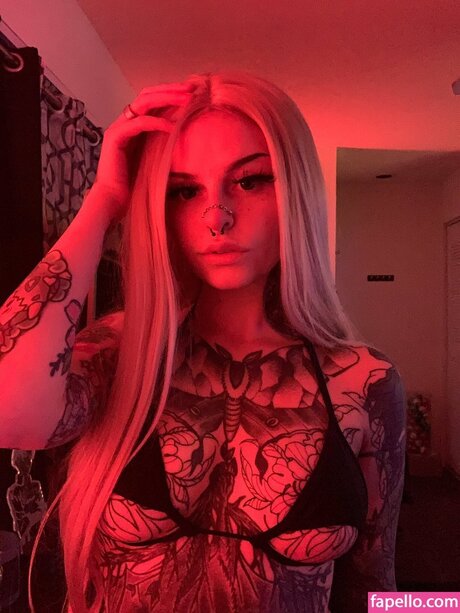 Nacktes geleaktes OnlyFans-Foto von Faithfitzy