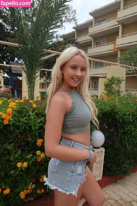 Lexi Booker