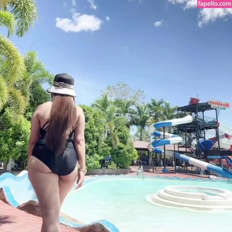 Nacktes geleaktes OnlyFans-Foto von Gemene Fernando