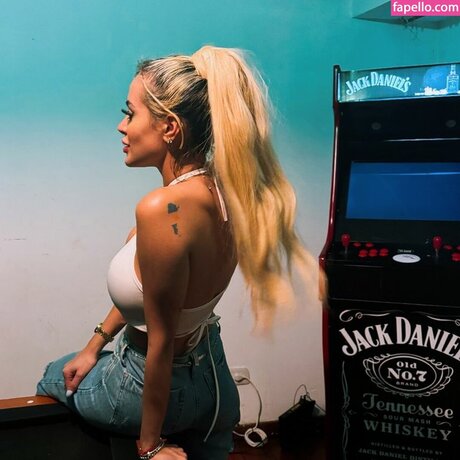Nacktes geleaktes OnlyFans-Foto von Antonela Pane