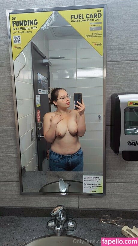 Nacktes geleaktes OnlyFans-Foto von Reldaroo90
