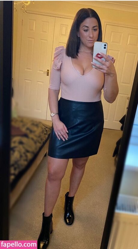 Nacktes geleaktes OnlyFans-Foto von Kate Harrison