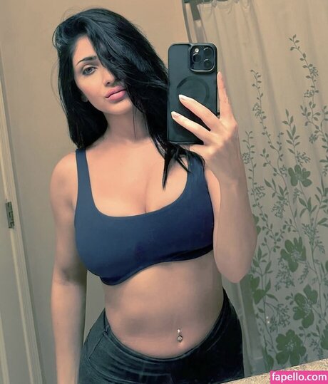 Nacktes geleaktes OnlyFans-Foto von Slanofflames