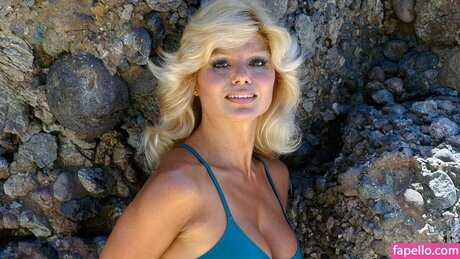 Nacktes geleaktes OnlyFans-Foto von Loni Anderson