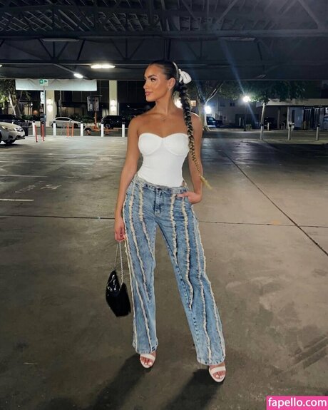 Nacktes geleaktes OnlyFans-Foto von Ariana Barrett