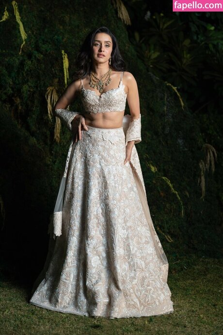 Nacktes geleaktes OnlyFans-Foto von Shraddha Kapoor