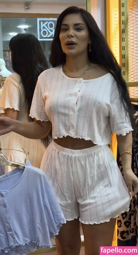 Nacktes geleaktes OnlyFans-Foto von Samira Abbasova