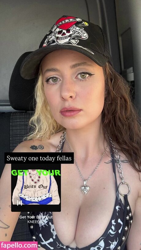 Nacktes geleaktes OnlyFans-Foto von Aimey Mallon