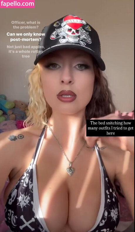Nacktes geleaktes OnlyFans-Foto von Aimey Mallon