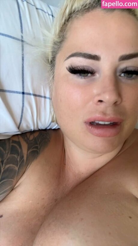 Nacktes geleaktes OnlyFans-Foto von Amandaschmanda
