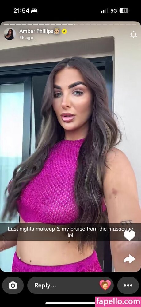 Nacktes geleaktes OnlyFans-Foto von Amber Phillips