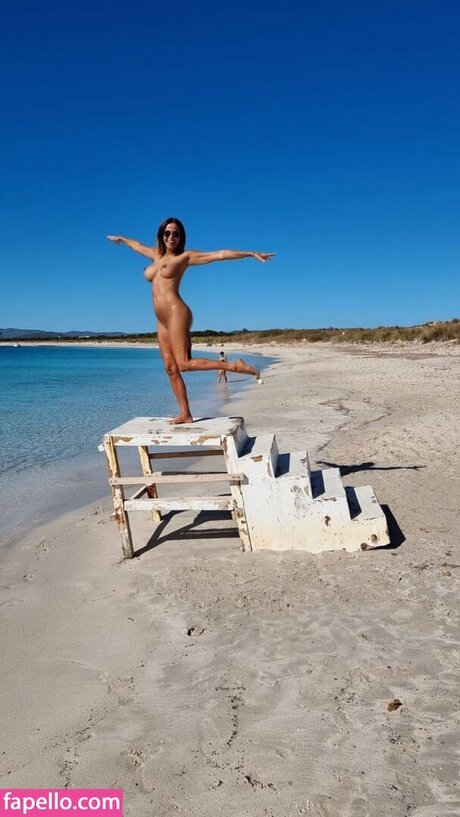 Italian Nude Vips