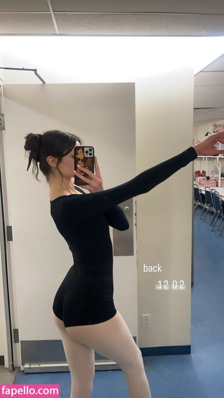 Nacktes geleaktes OnlyFans-Foto von Itskarinatori