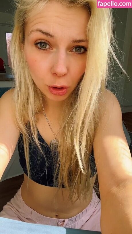 Nacktes geleaktes OnlyFans-Foto von Smileydani158